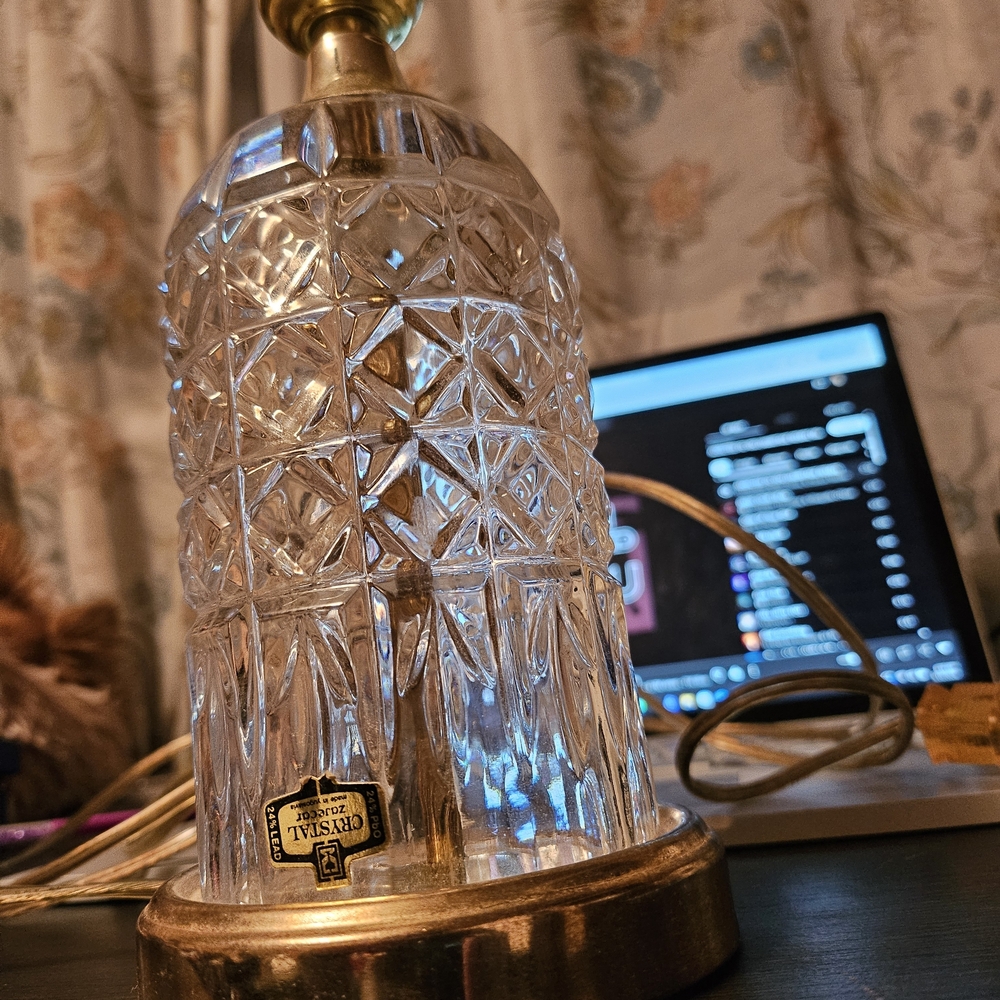 Vintage 1975 Zajecar, Yugoslavia Lamp - Picture 2 of 7